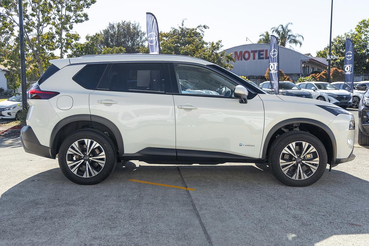 2023 Nissan X-TRAIL ST-L e-POWER T33