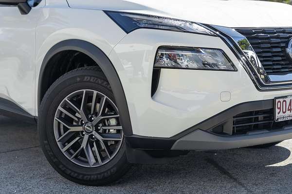 2024 Nissan X-TRAIL ST T33
