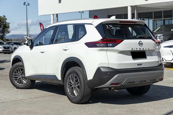 2024 Nissan X-TRAIL ST T33