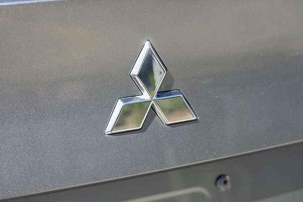 2023 Mitsubishi Outlander PHEV Exceed ZM