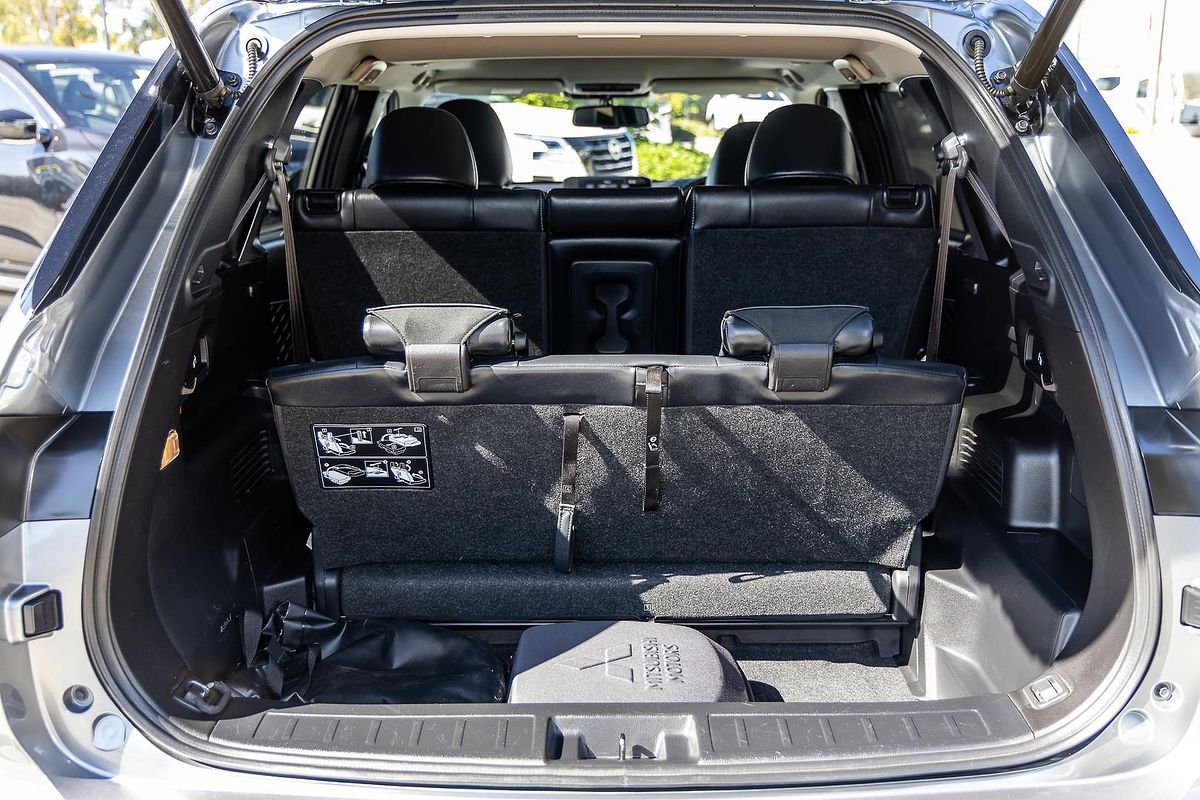 2023 Mitsubishi Outlander PHEV Exceed ZM