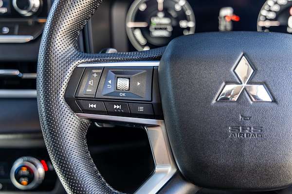 2023 Mitsubishi Outlander PHEV Exceed ZM