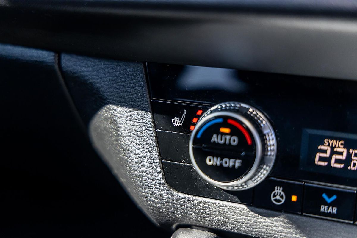 2023 Mitsubishi Outlander PHEV Exceed ZM