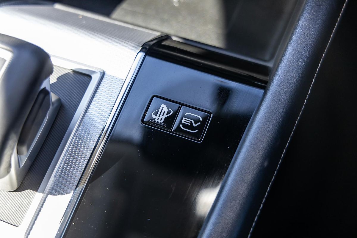 2023 Mitsubishi Outlander PHEV Exceed ZM