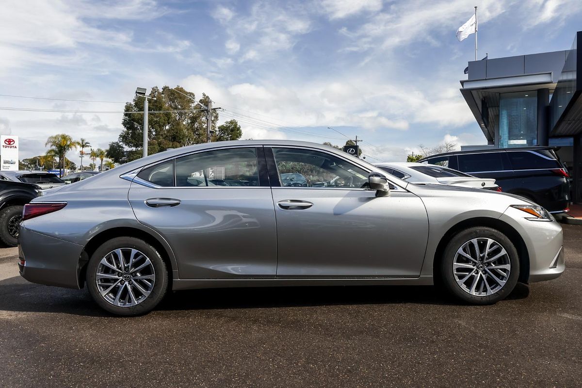 2022 Lexus ES ES250 Luxury AXZA10R