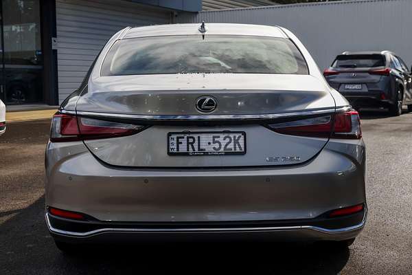 2022 Lexus ES ES250 Luxury AXZA10R