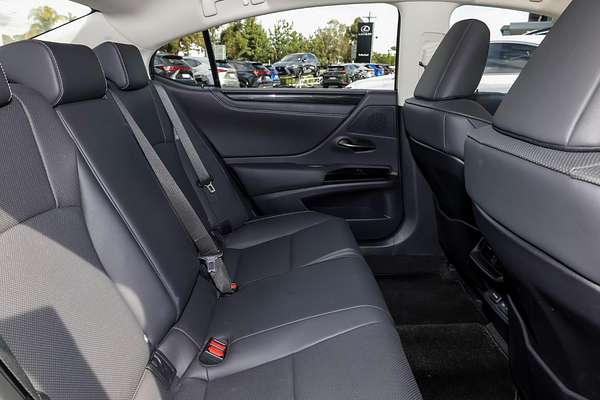 2022 Lexus ES ES250 Luxury AXZA10R