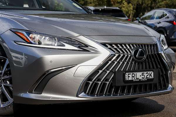 2022 Lexus ES ES250 Luxury AXZA10R