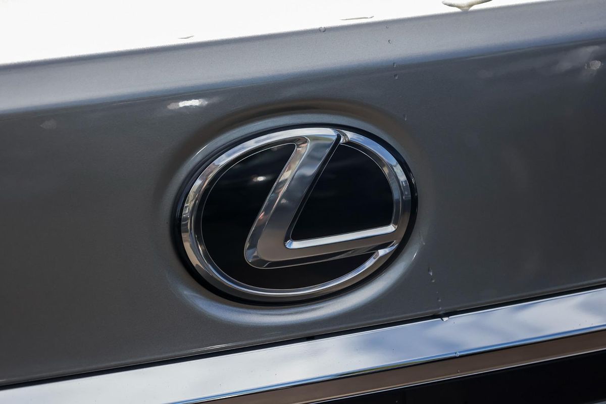 2022 Lexus ES ES250 Luxury AXZA10R