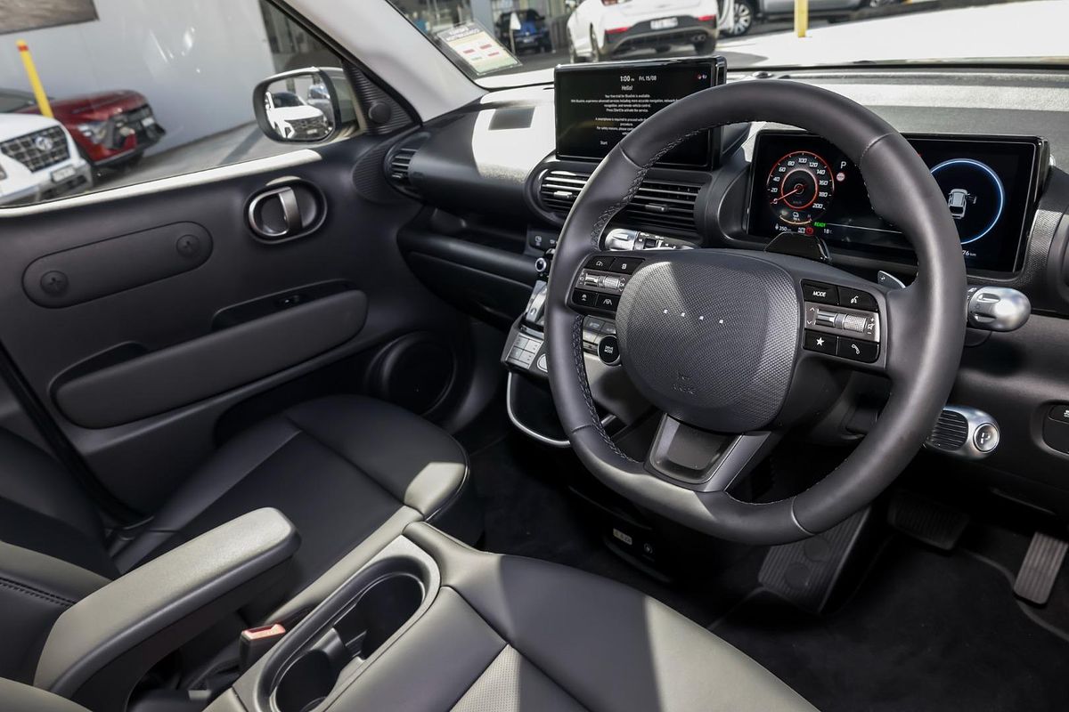 2025 Hyundai INSTER Cross AX.V1