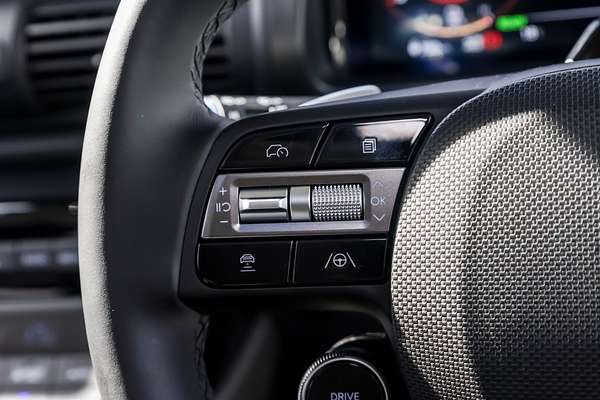 2025 Hyundai INSTER Cross AX.V1