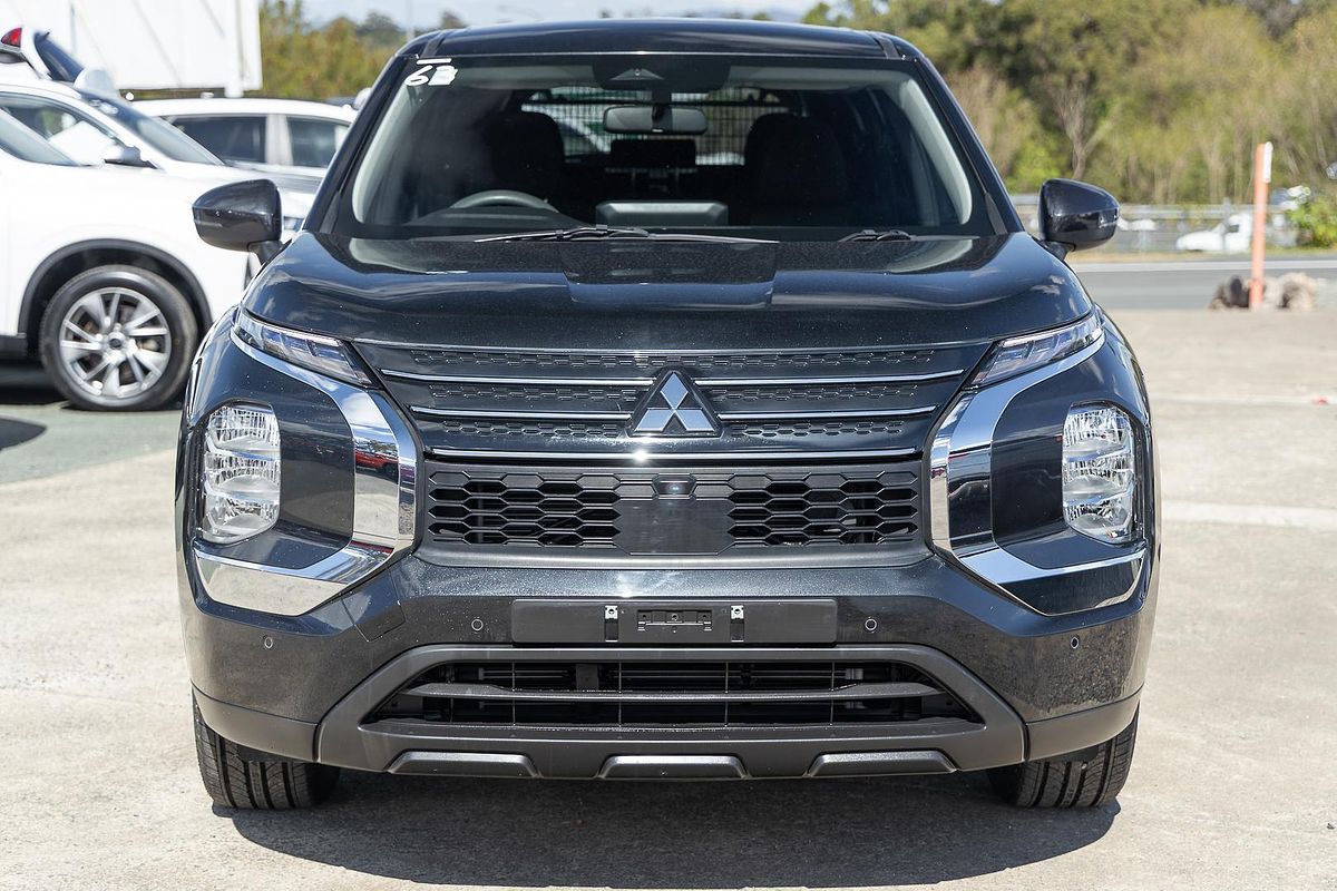 2022 Mitsubishi Outlander ES ZM