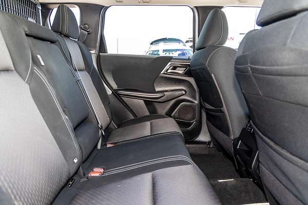 2022 Mitsubishi Outlander ES ZM