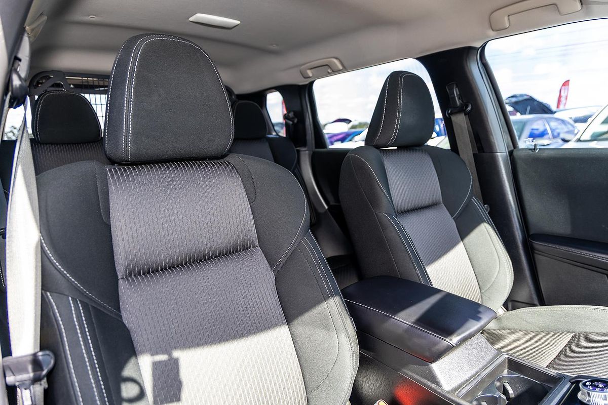 2022 Mitsubishi Outlander ES ZM
