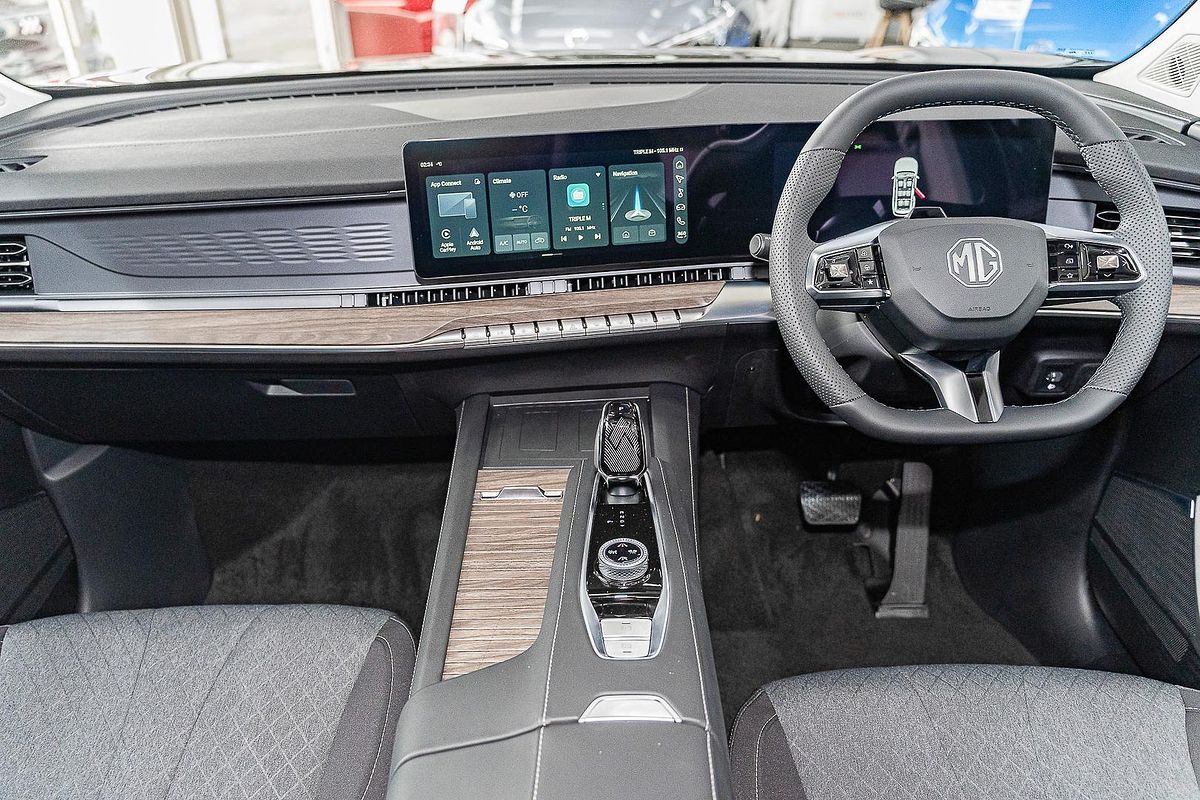 2025 MG QS Excite IS31