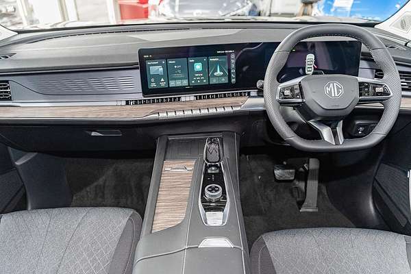 2025 MG QS Excite IS31