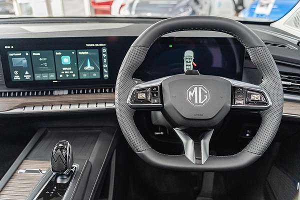 2025 MG QS Excite IS31