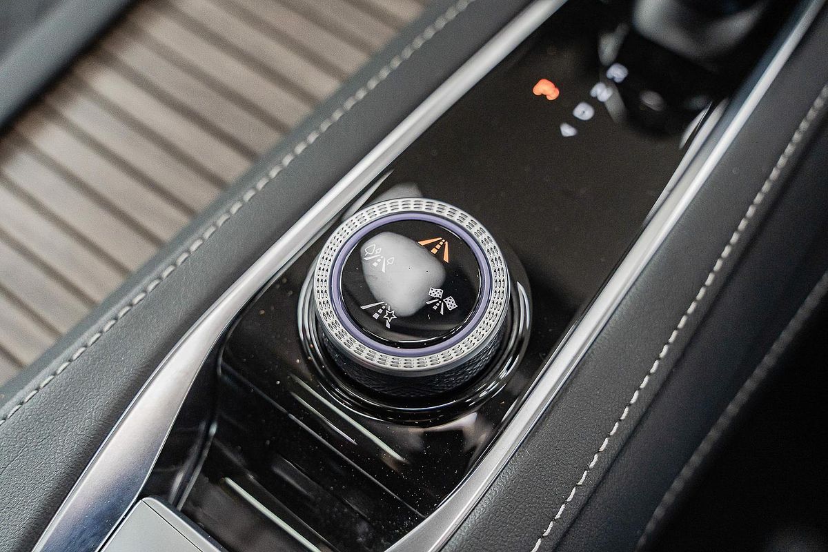 2025 MG QS Excite IS31