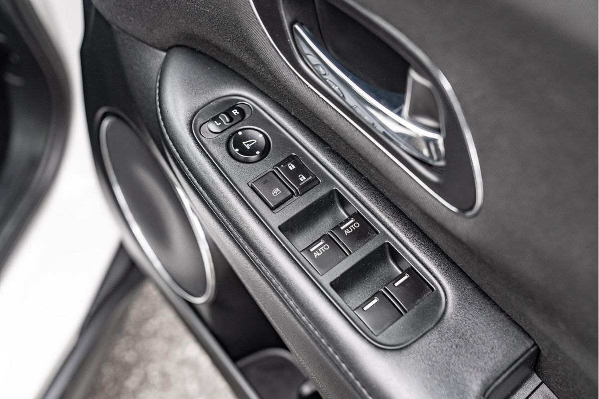 2017 Honda HR-V VTi-S