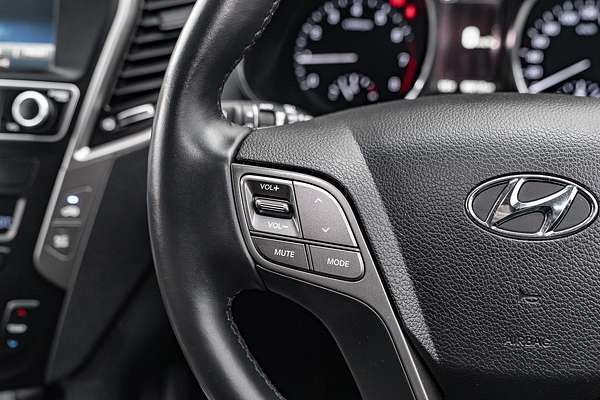 2017 Hyundai Santa Fe Active X DM5 Series II