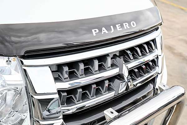 2017 Mitsubishi Pajero GLX NX