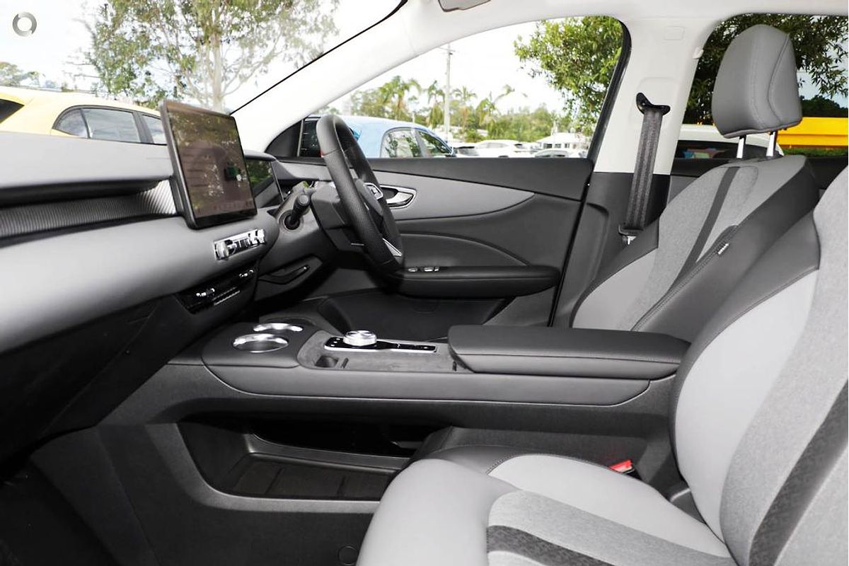 2025 MG MGS5 EV Essence 62 ZS3EM