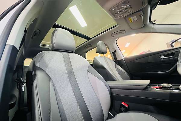 2025 MG MGS5 EV Essence 62 ZS3EM