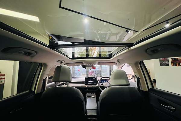 2025 MG MGS5 EV Essence 62 ZS3EM