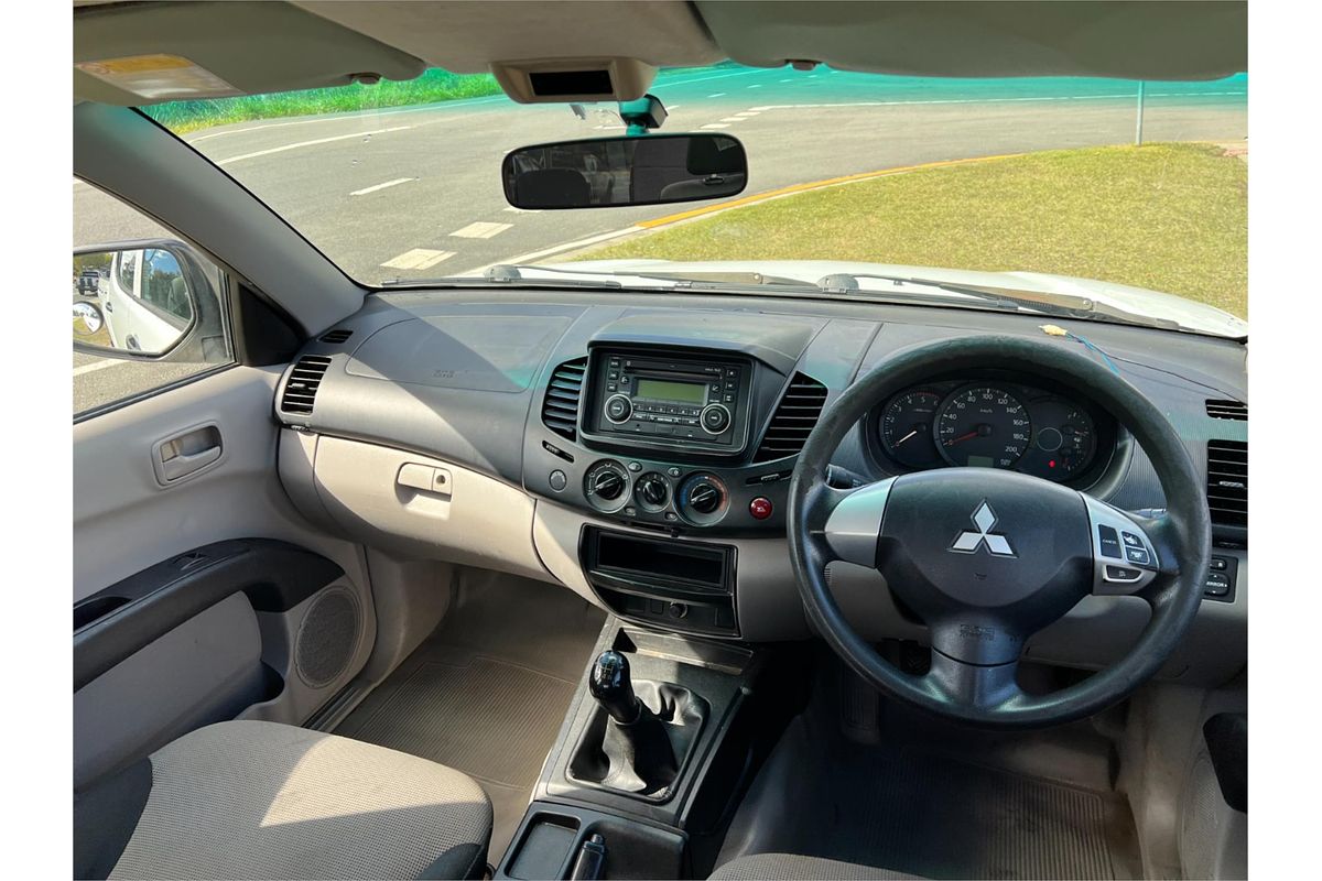2011 Mitsubishi Triton GLX MN Rear Wheel Drive