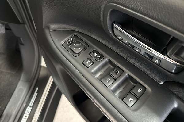 2018 Mitsubishi Outlander ES ADAS ZL