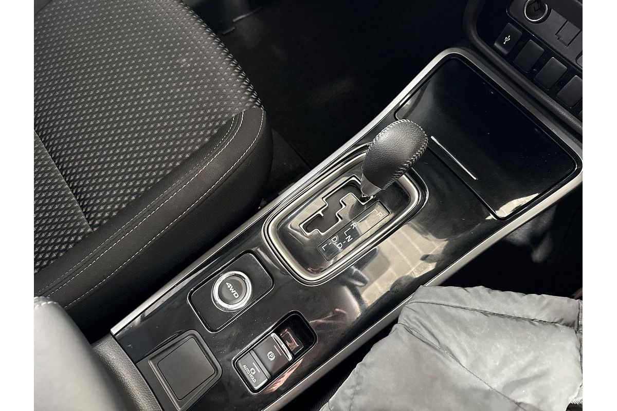 2018 Mitsubishi Outlander ES ADAS ZL