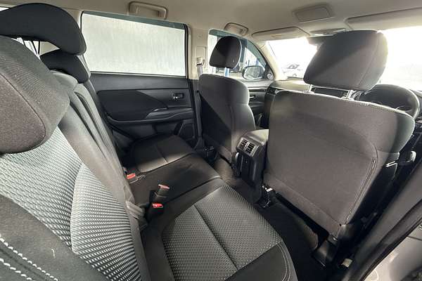 2018 Mitsubishi Outlander ES ADAS ZL