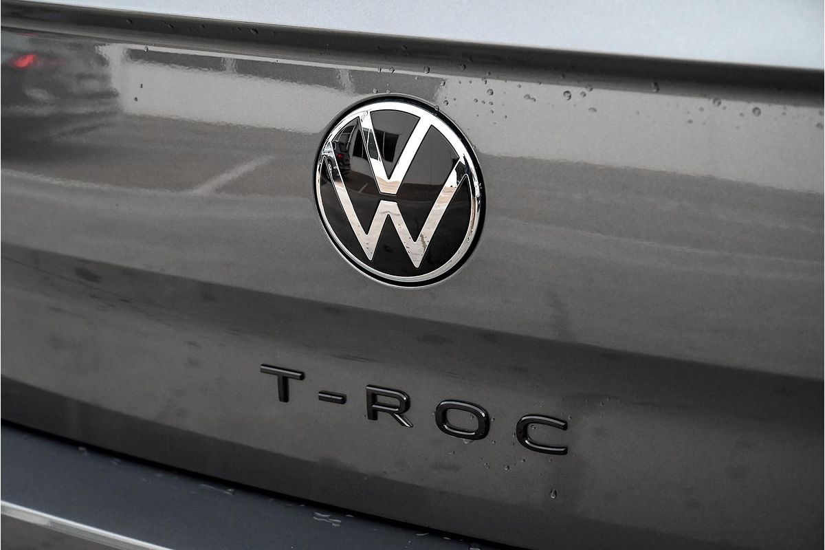 2025 Volkswagen T-Roc 140TSI R-Line D11