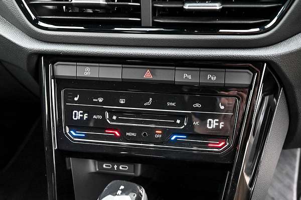 2025 Volkswagen T-Roc 140TSI R-Line D11