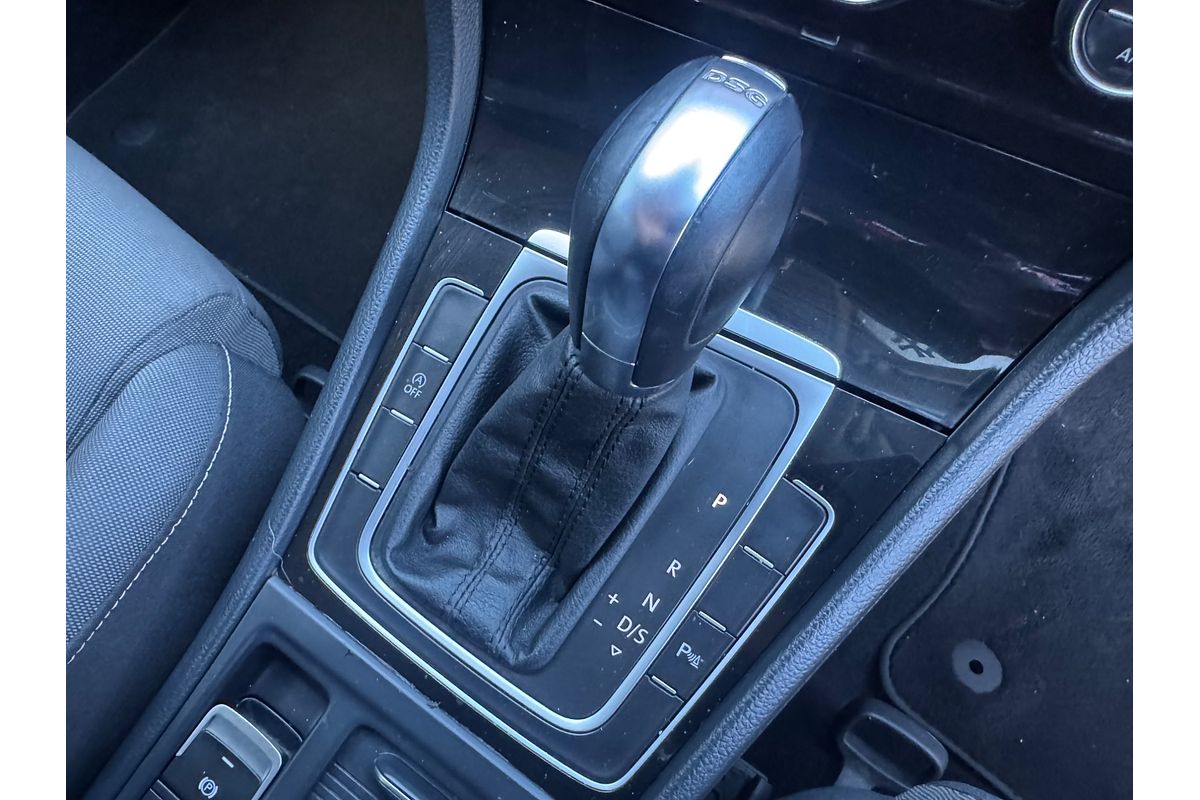 2014 Volkswagen Golf 103TSI Highline 7