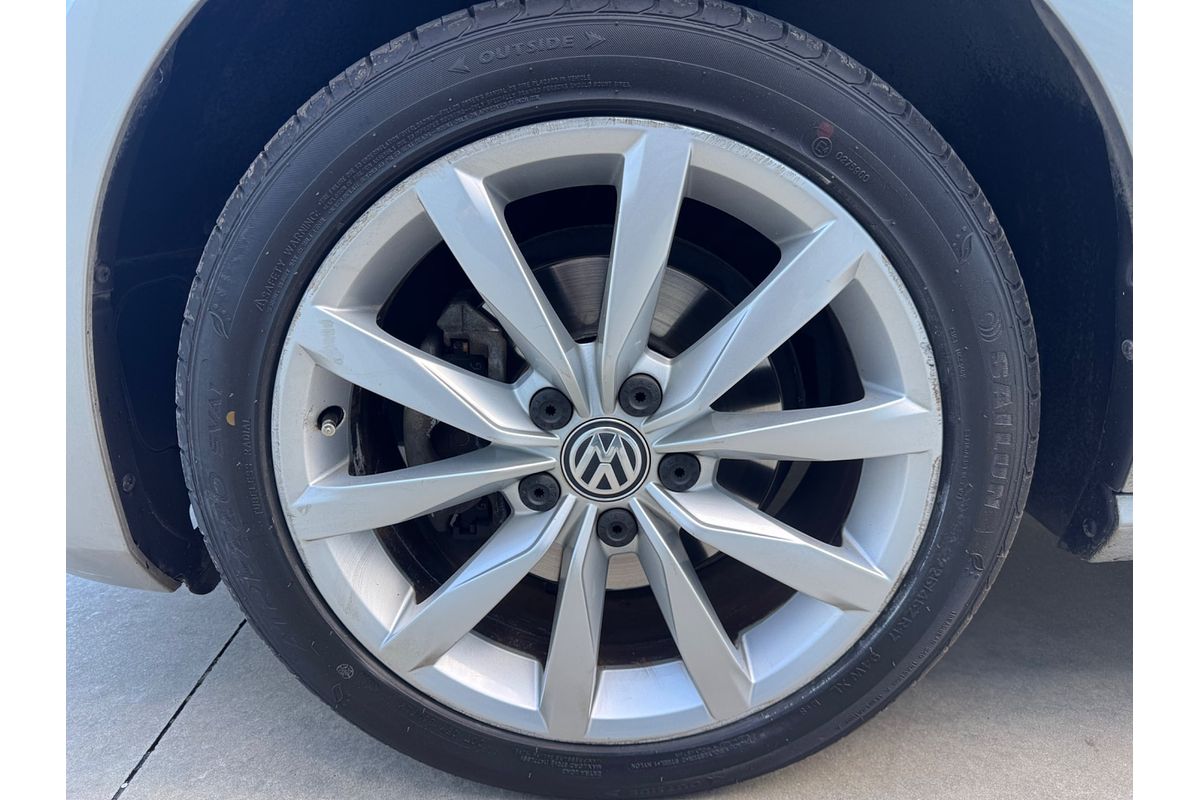 2014 Volkswagen Golf 103TSI Highline 7