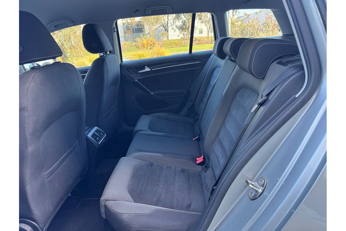 2014 Volkswagen Golf 103TSI Highline 7