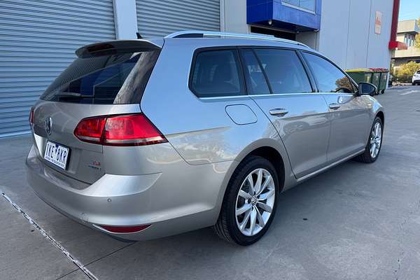 2014 Volkswagen Golf 103TSI Highline 7