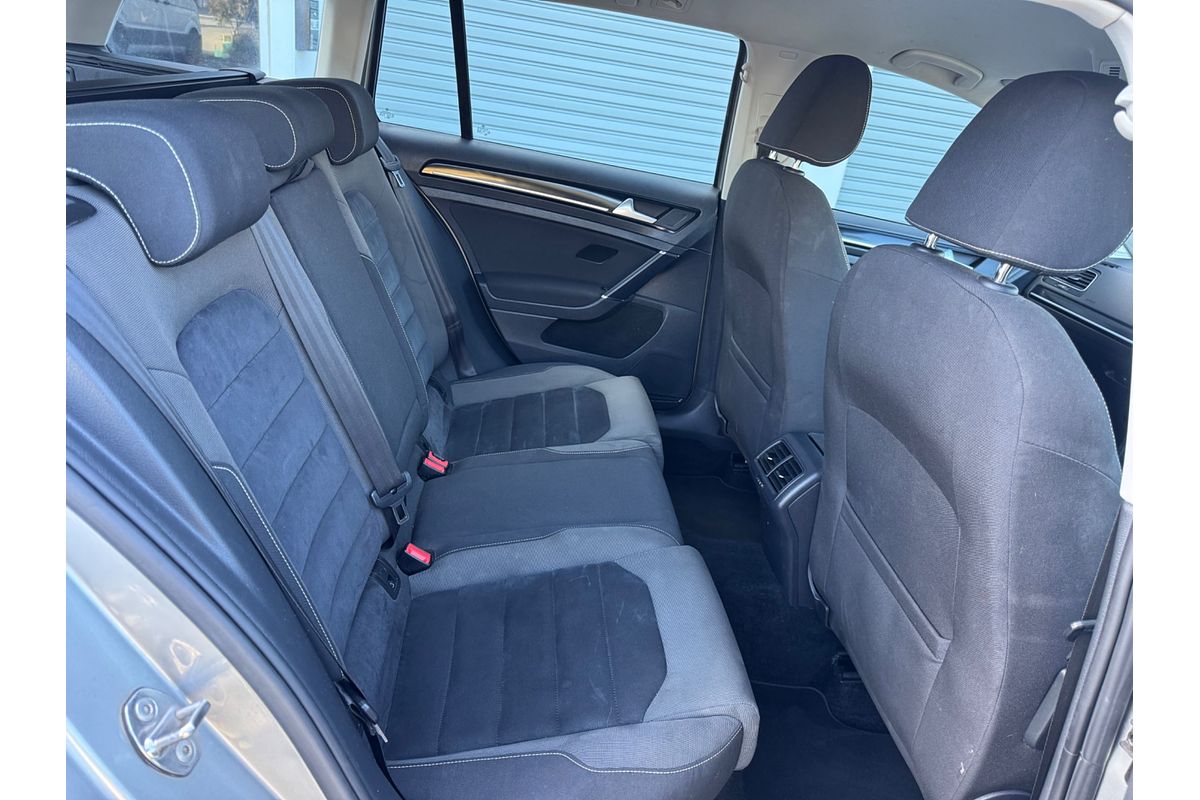 2014 Volkswagen Golf 103TSI Highline 7