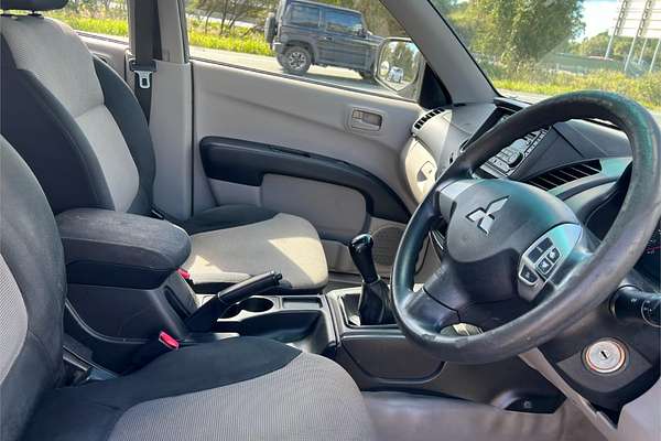 2011 Mitsubishi Triton GLX MN Rear Wheel Drive
