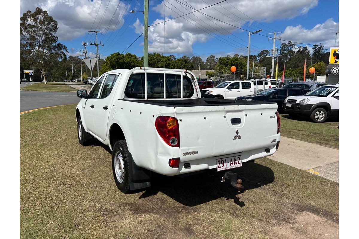 2011 Mitsubishi Triton GLX MN Rear Wheel Drive
