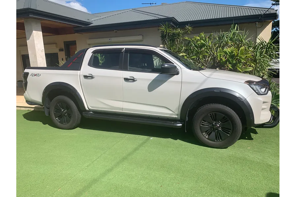 2021 Isuzu D-MAX X-TERRAIN  4X4