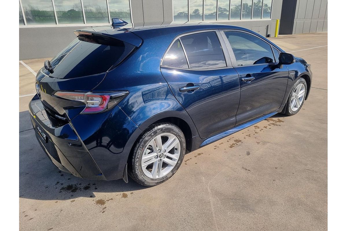 2019 Toyota Corolla SX Hybrid ZWE211R