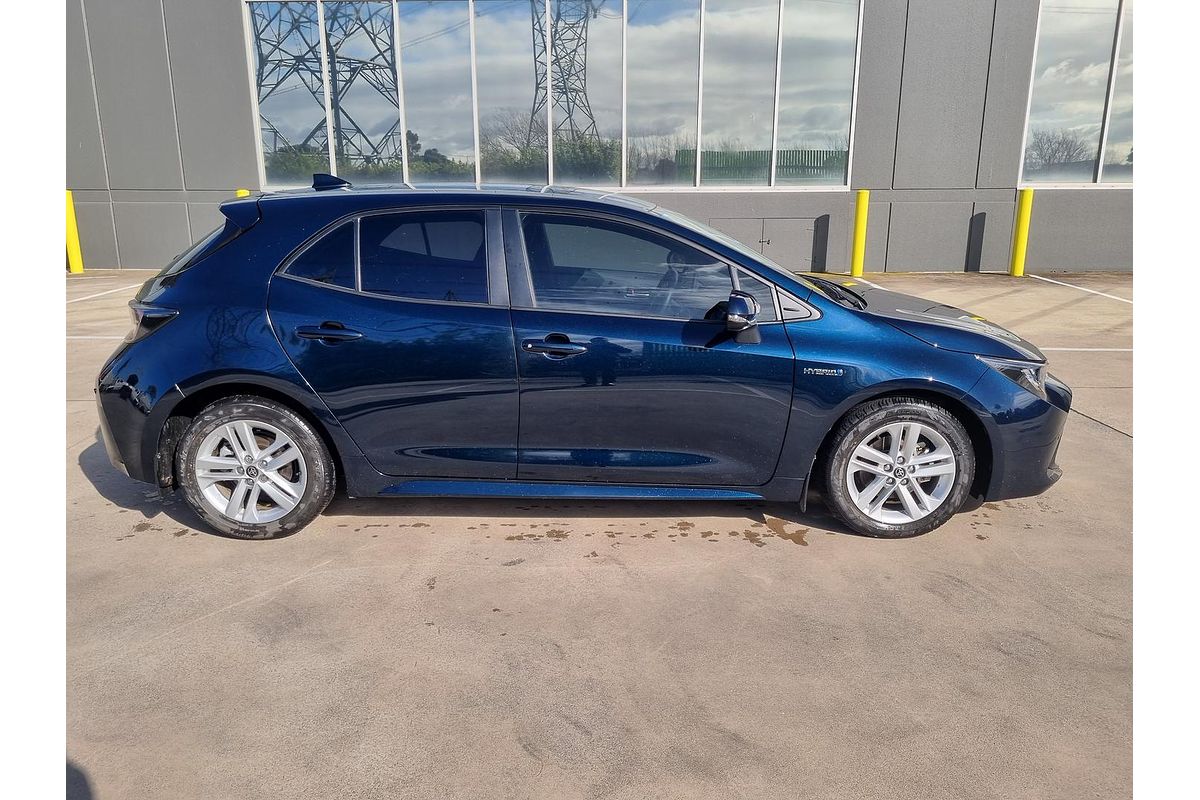 2019 Toyota Corolla SX Hybrid ZWE211R