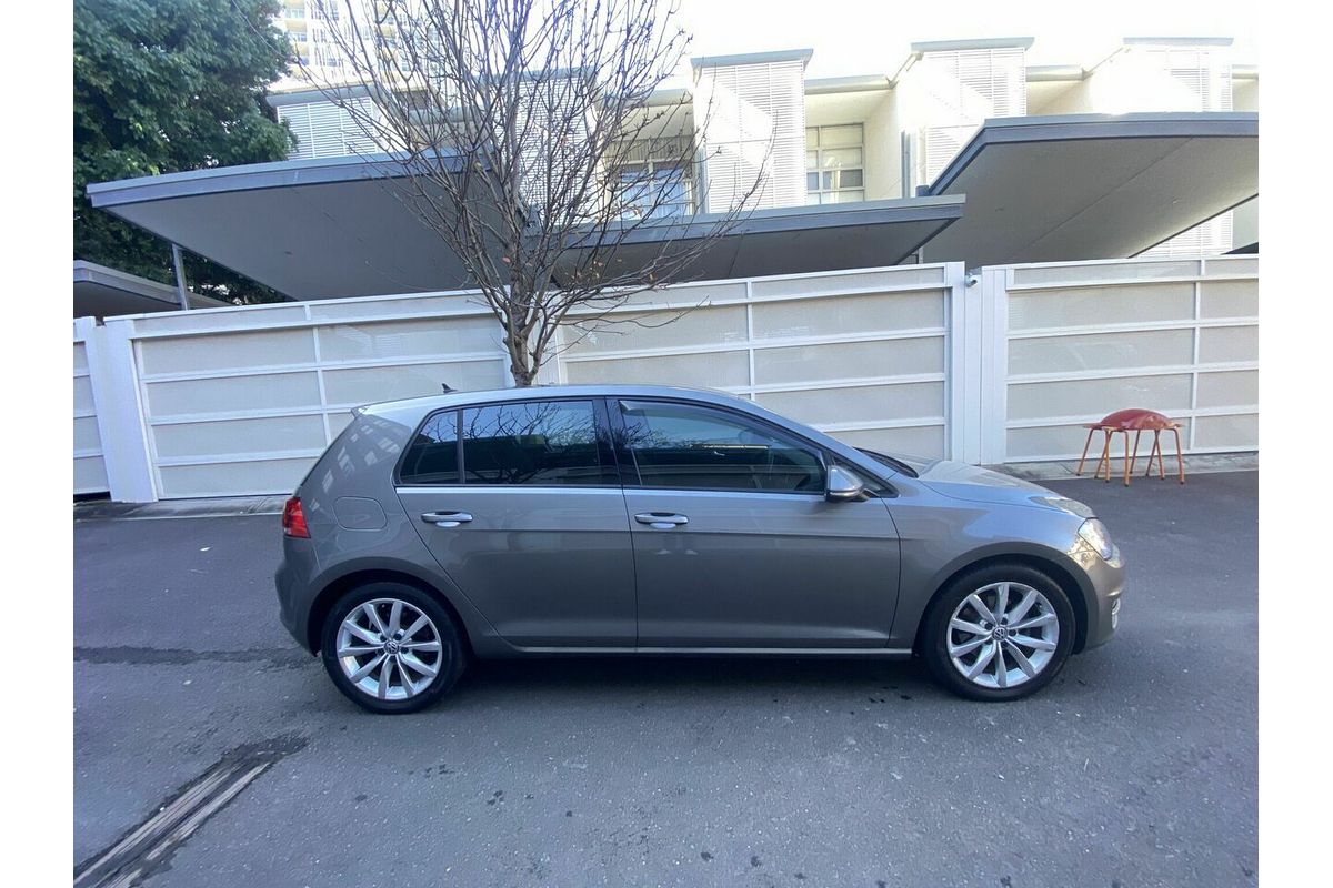 2013 Volkswagen Golf 103TSI Highline 7