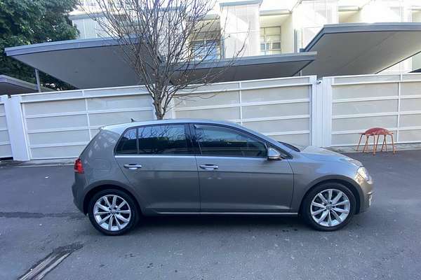 2013 Volkswagen Golf 103TSI Highline 7