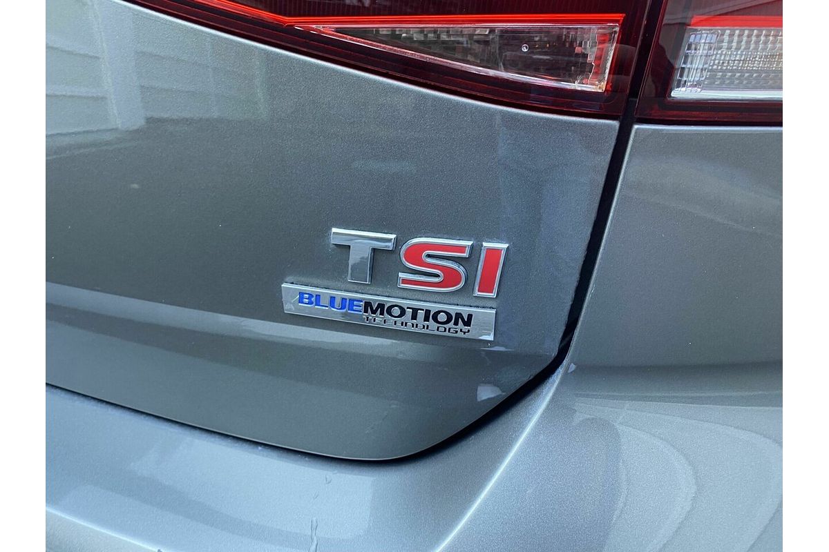 2013 Volkswagen Golf 103TSI Highline 7