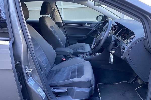 2013 Volkswagen Golf 103TSI Highline 7
