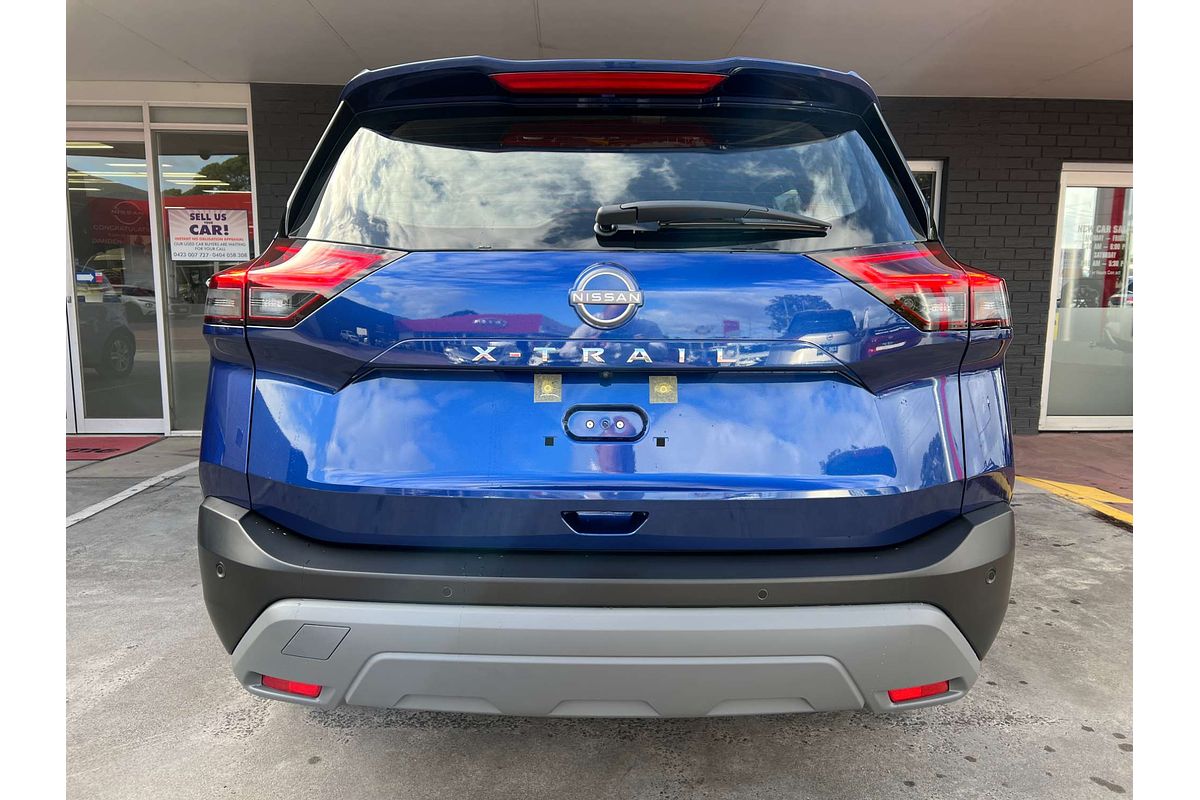 2025 Nissan X-TRAIL ST T33