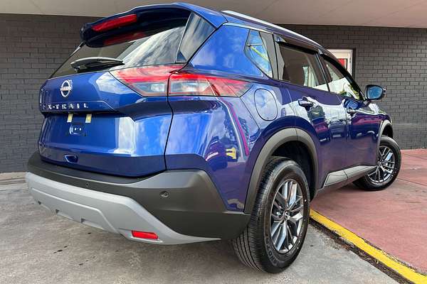 2025 Nissan X-TRAIL ST T33